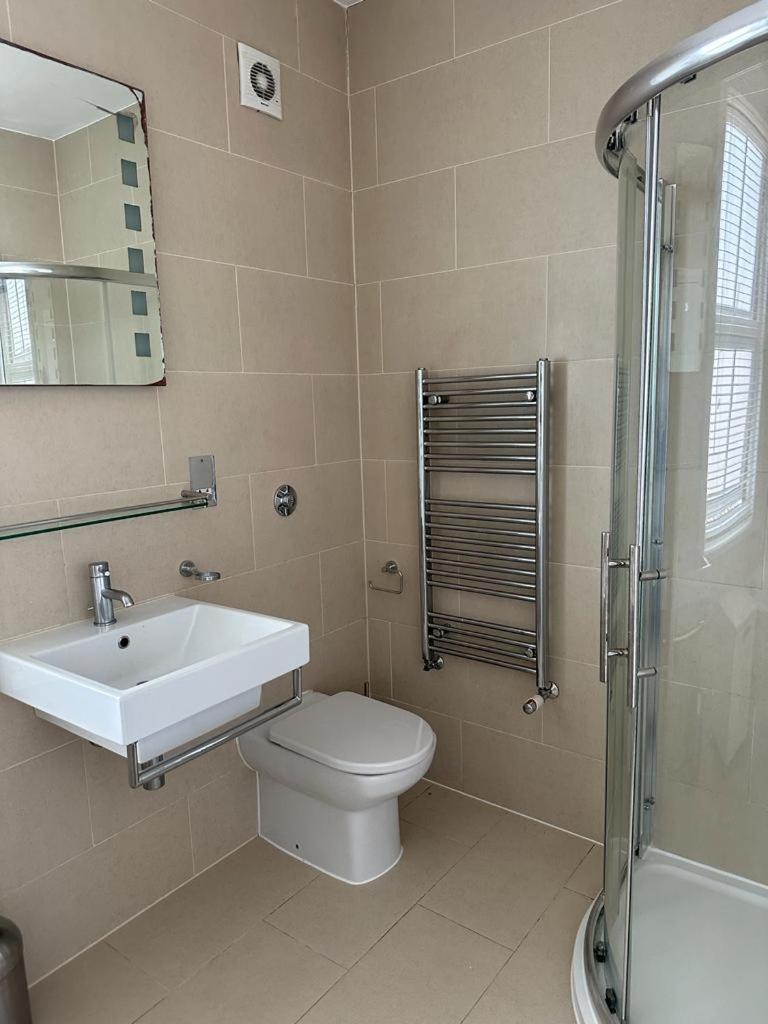 Spacious City Eye, Westminster, Big Ben, Vauxhall Station * Londra